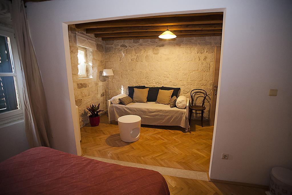 Rooms Livia โตรกีร์ ห้อง รูปภาพ