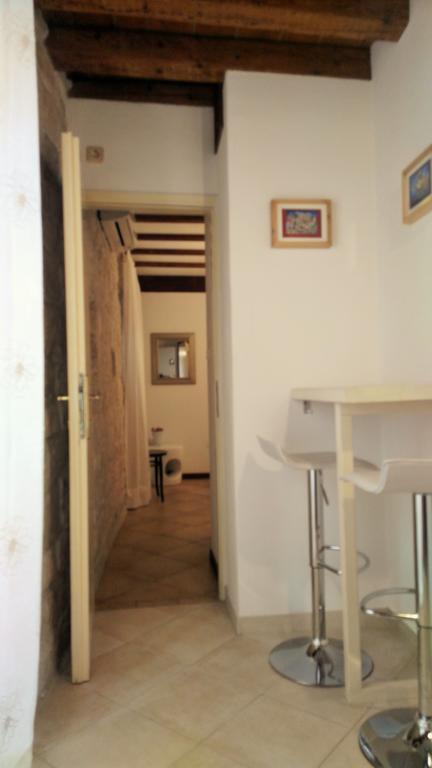 Rooms Livia โตรกีร์ ภายนอก รูปภาพ